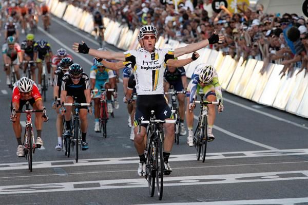 Matt Goss (HTC-Highroad) takes the win in the Cancer Council Classic