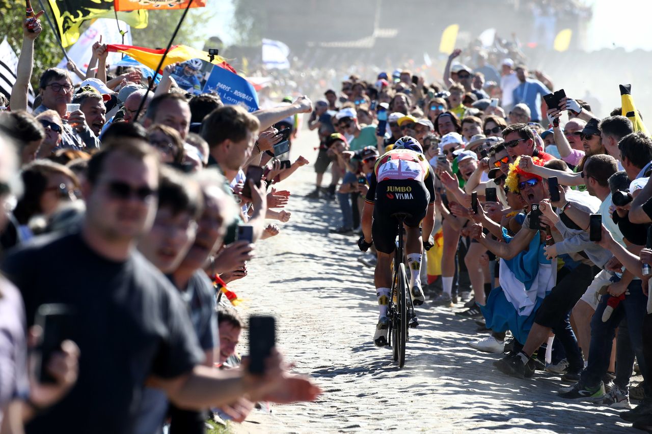 Paris Roubaix 2022 119th Edition Compiegne Roubaix 2572 km 17042022 Wout Van Aert BEL Team Jumbo Visma photo POOL Etienne GarnierSprintCyclingAgency2022
