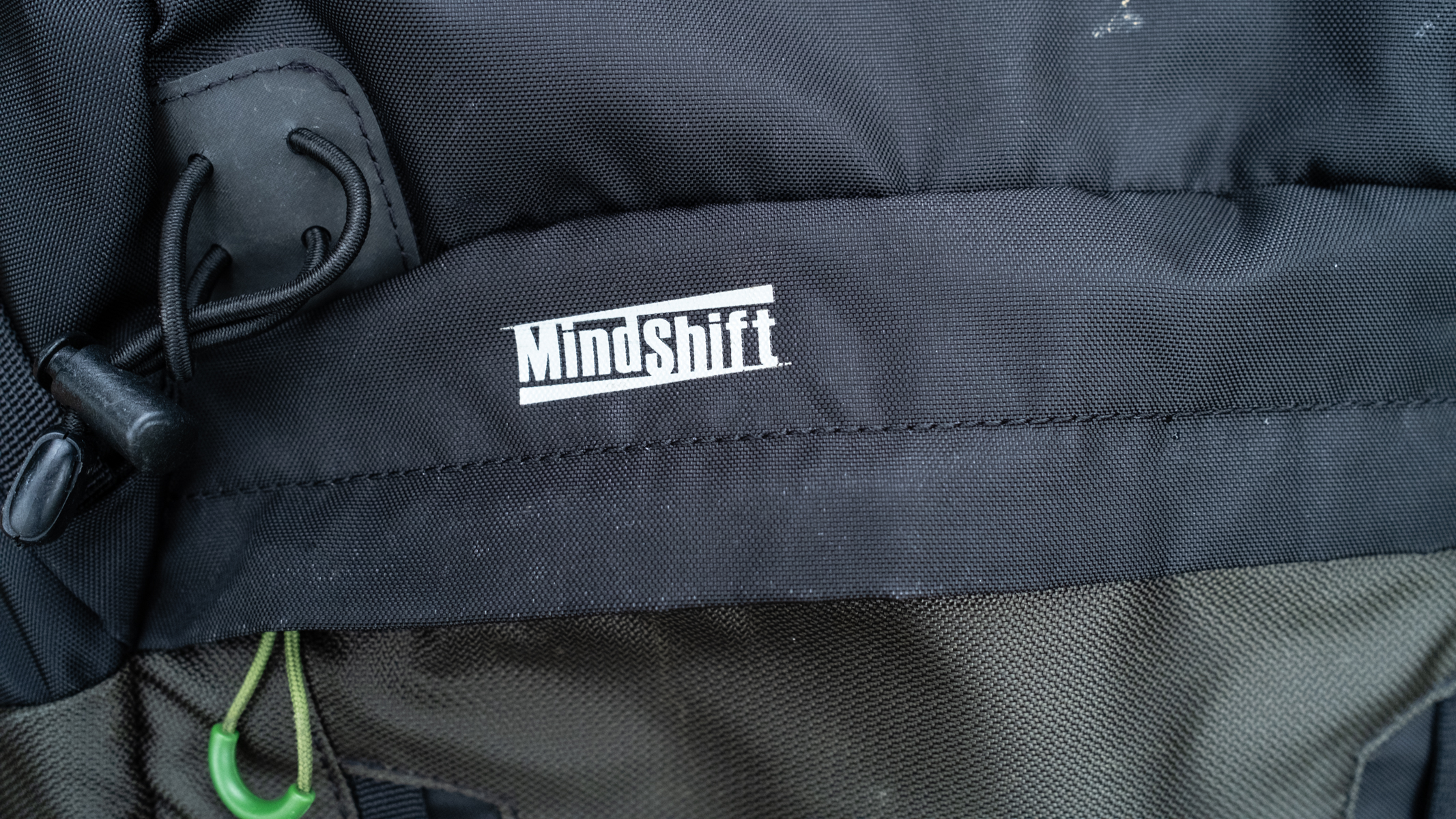 Mindshift Backlight 26L front pocket logo