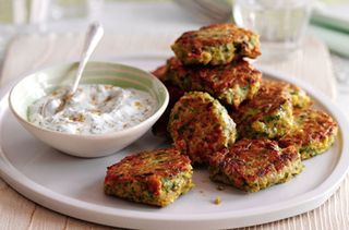 Slimming World's chickpea and chilli cakes with minted yogurt dip