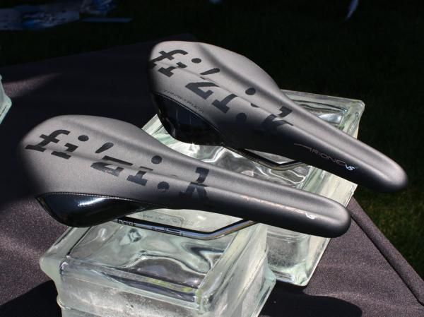 The new fi'zi:k Antares Versus and Arione Versus saddles both incorporate a wide and relatively deep full-length channel to relieve pressure on soft tissue.