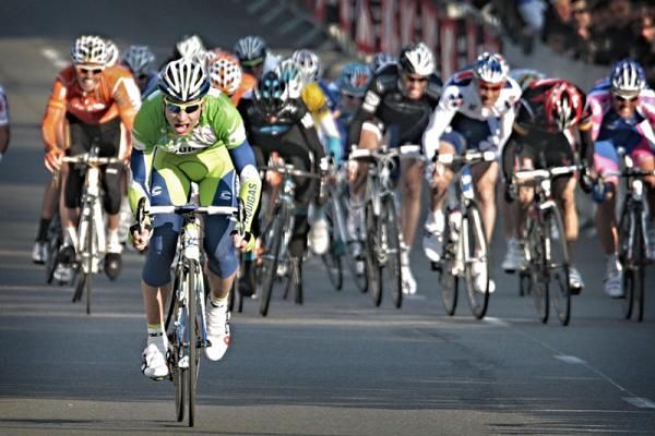 Peter Sagan (Liquigas) powers to the line in Aix-en-Provence.