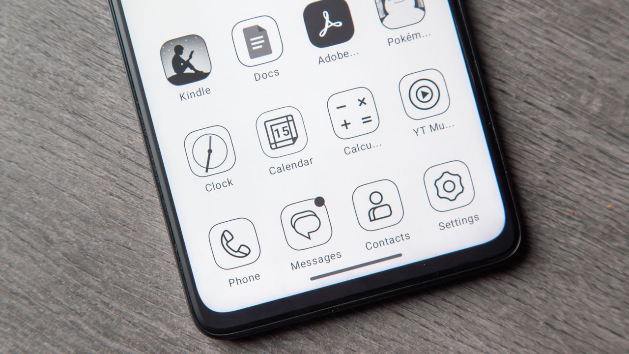 TCL 60 XE NXTPAPER apps in Max Ink Mode