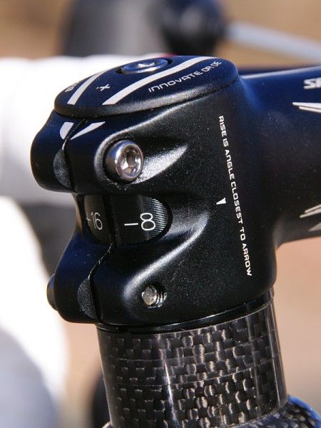 Even the graphics on the stem and top cap are coordinated.