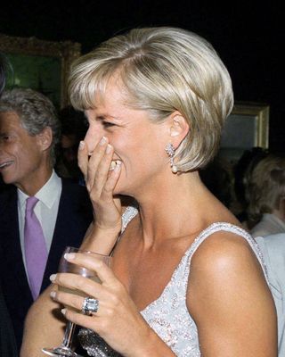 Princess Diana: The smoothed-out crop