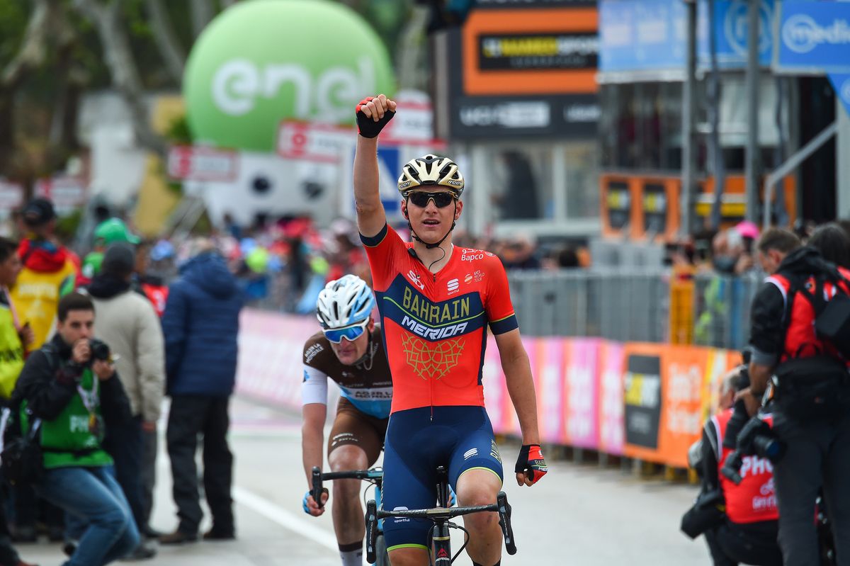 Matej Mohoric wins stage 10