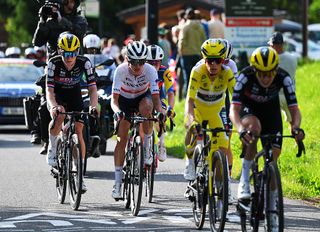 'The biggest priority is to be healthy' - Demi Vollering, Pauline Ferrand-Prévot respond to questions about rider weight at the Tour de France Femmes