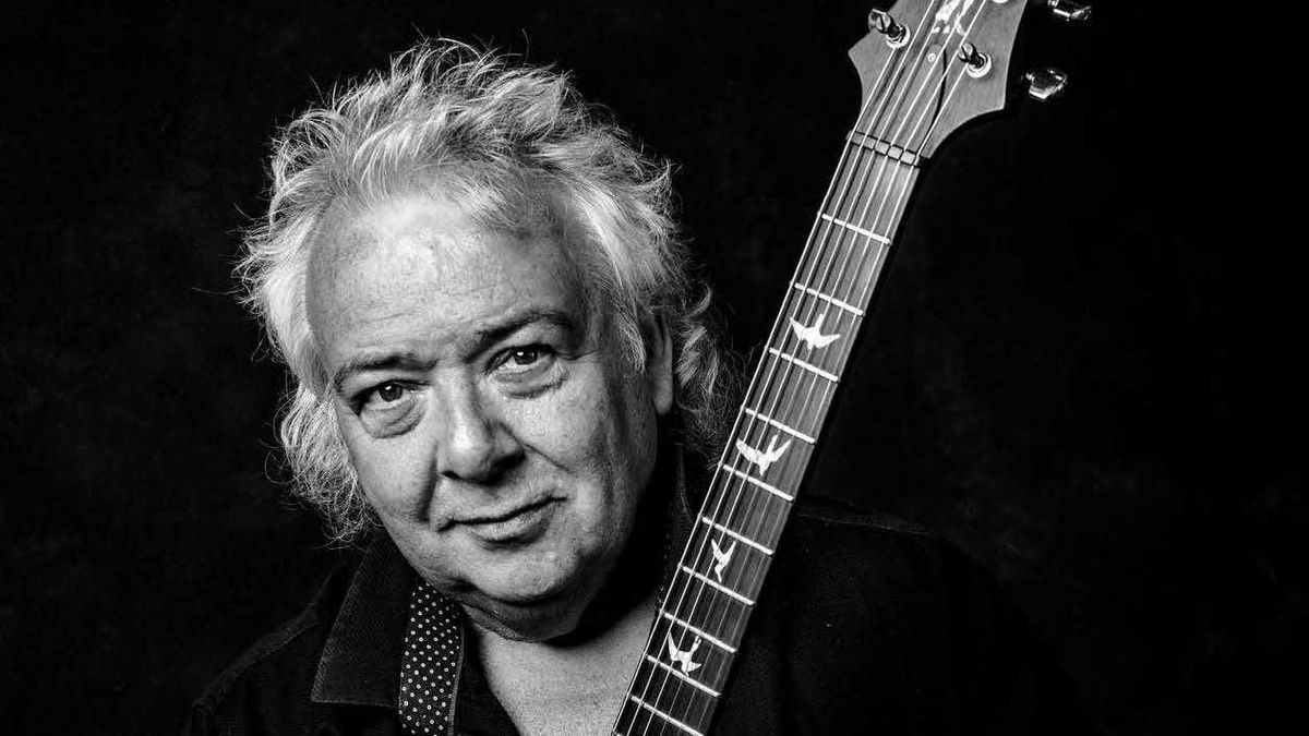 Bernie Marsden studio portrait