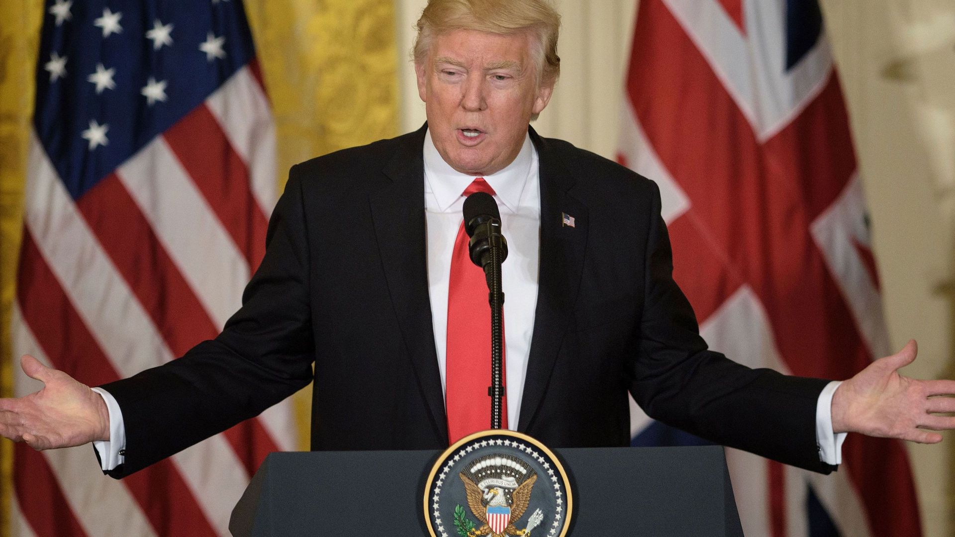 Donald Trump Doesn't Wear a Wedding Ring - Why Doesn't Trump Wear a