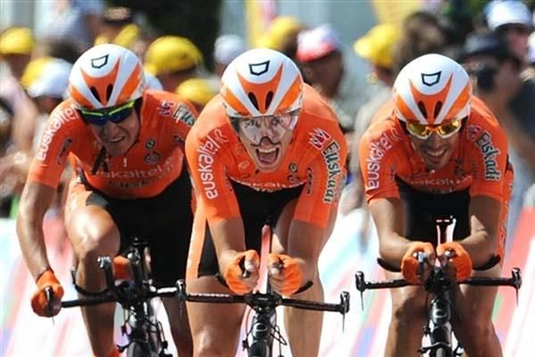 Euskatel-Euskadi finishes the team time trial.