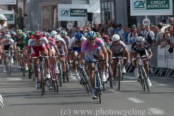 The sprint was no contest.