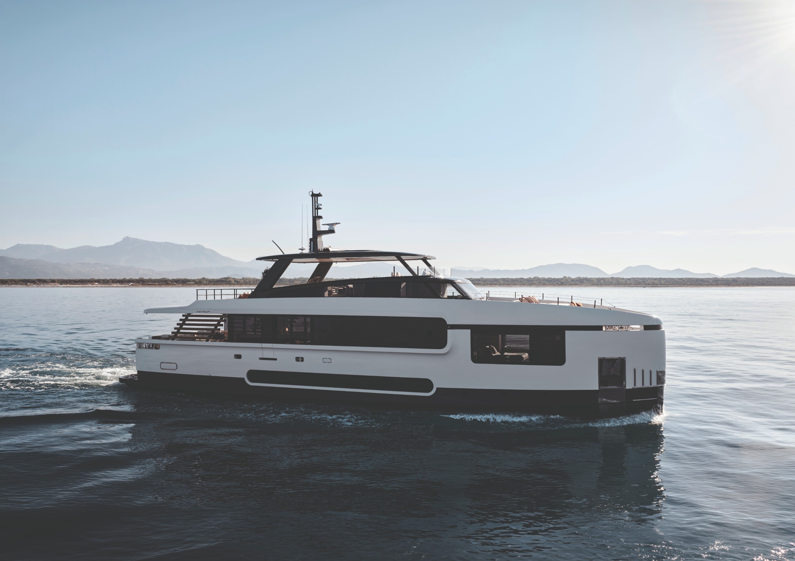 Azimut Magellano 27M yacht by Michele de Lucchi
