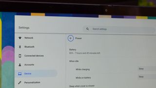 The settings screen on an HP Elite Dragonfly Chromebook showing the battery life