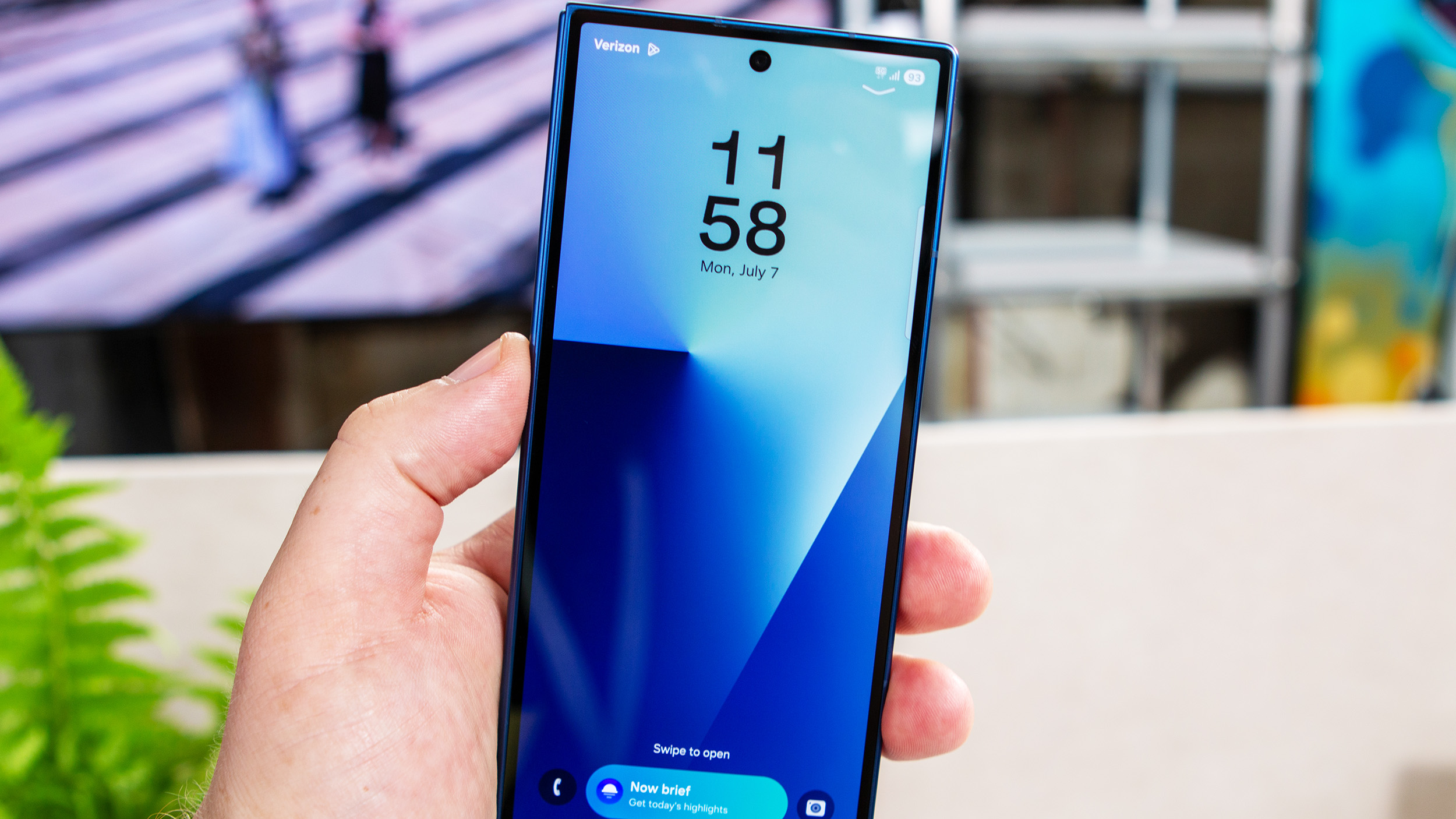 Samsung Galaxy Z Fold 7 Lock Screen hands-on