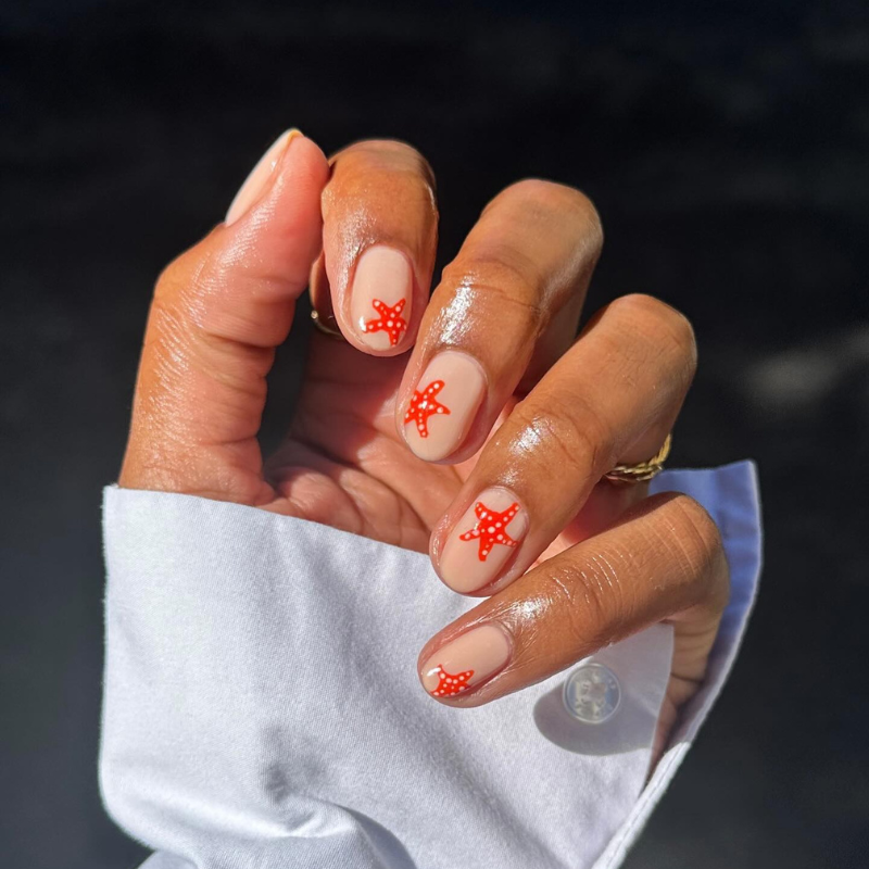 summer holiday nails