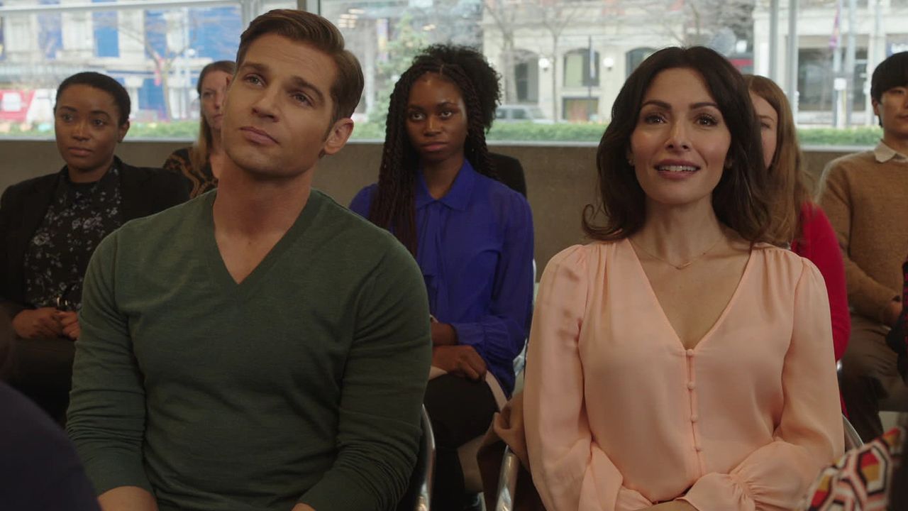 Mike Vogel as Cooper Connelly and Sarah Shahi as Billie Connelly in "Sex/Life" on Netflix.