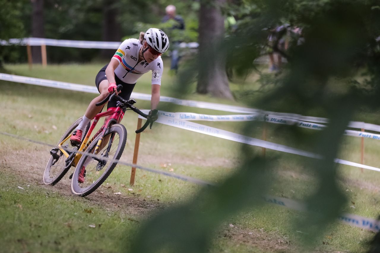 Maghalie Rochette (Can) Specialized X Feedback Sports