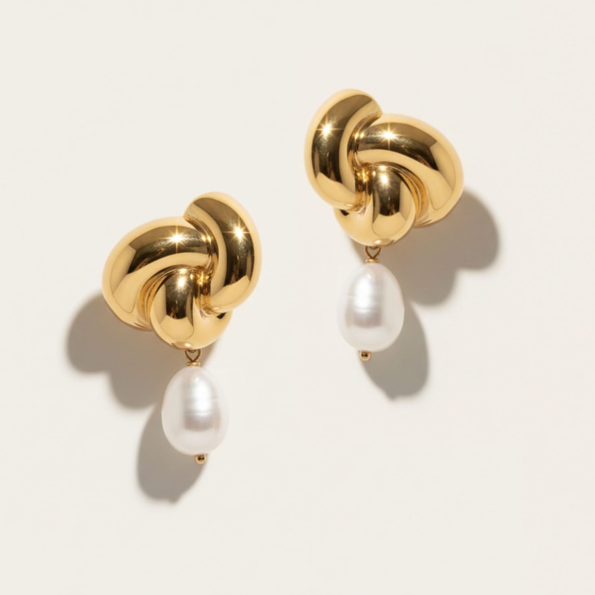 The Gold Forget Me-Knot Earrings - Gold / With Pearl Detachable