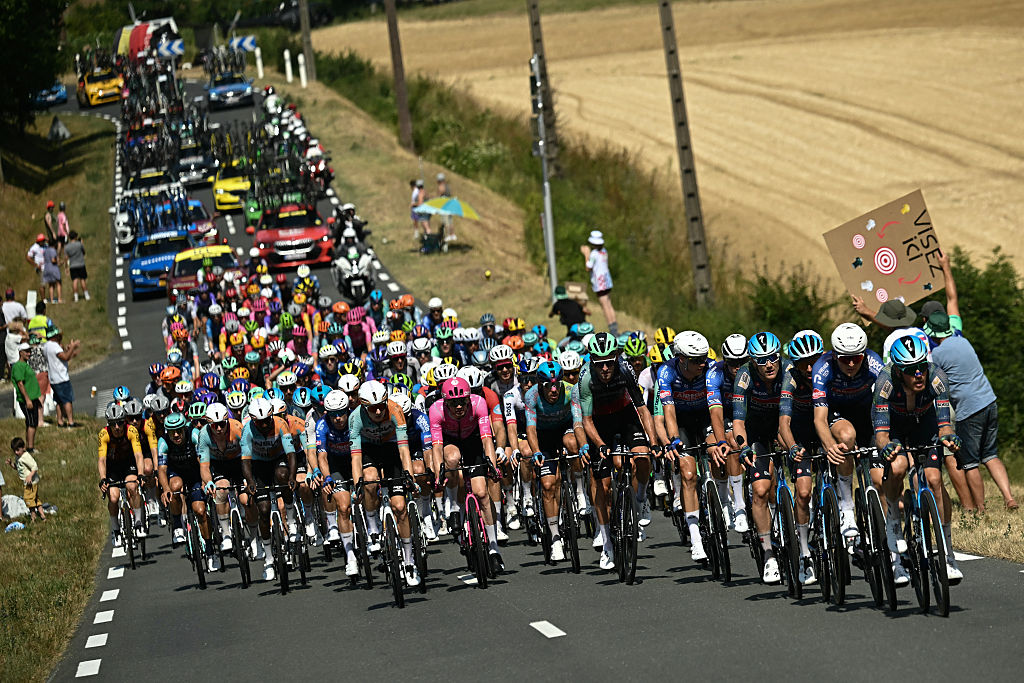 Tour de France 2026 stage 8 LIVE &ndash; Still one breakaway rider left out front as expected bunch sprint in peril