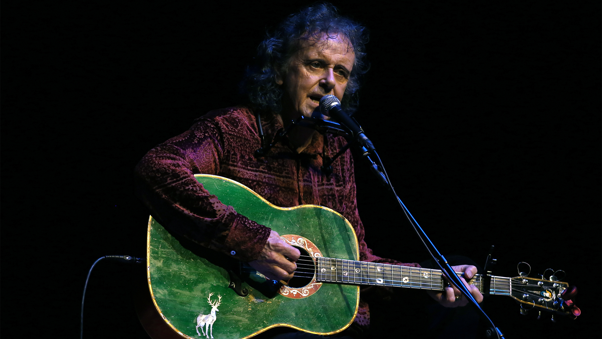 Donovan performs at Portsmouth Guildhall on October 24, 2015 in Portsmouth, United Kingdom.