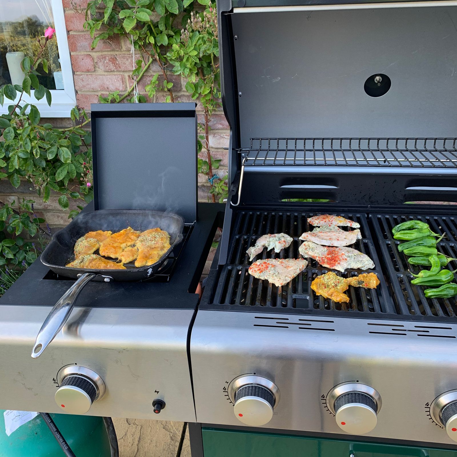 Outback Meteor 4Burner Hybrid Gas & Charcoal BBQ review Ideal Home