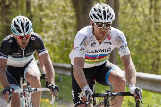 Marking Fabian Cancellara in Paris-Roubaix