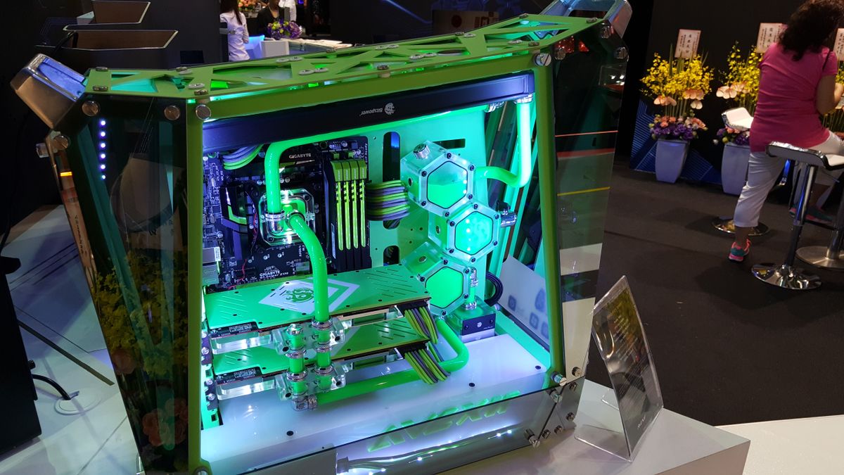 Computex 2016 case mod