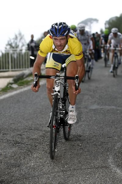 Race leader Romain Feillu (Vacansoleil-DCM) was unable to defend his jersey on the slopes of Mont Faron.
