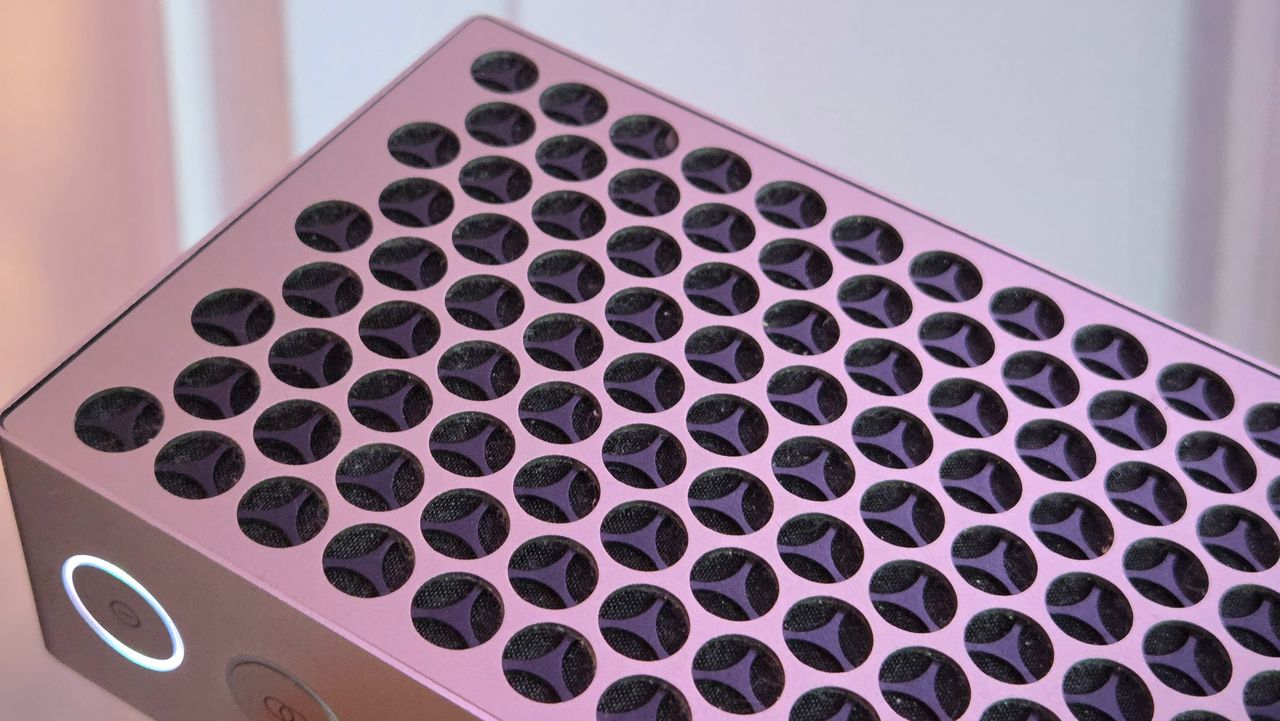 Loewe Neo speaker