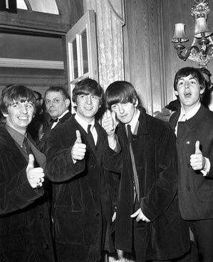 Rare, Unseen Beatles Photos From First U.S. Show Sell for $360,000 ...