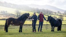 HAH300.shwsp_athome.lead_julian_walters_and_david_hodge_r_haywood_8th_april_0300_comm-1.jpg