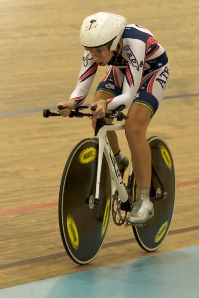 Sarah Hammer on her way to victory in the women's individual pursuit.