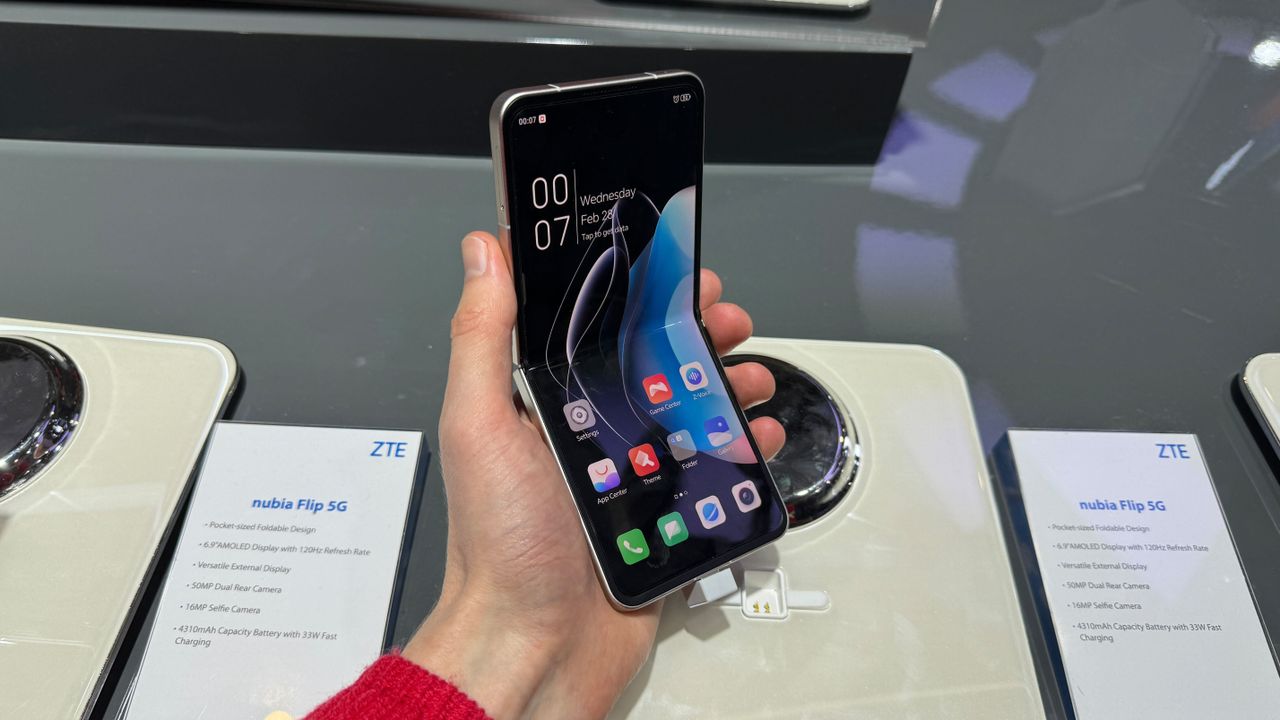 Nubia Flip 5G