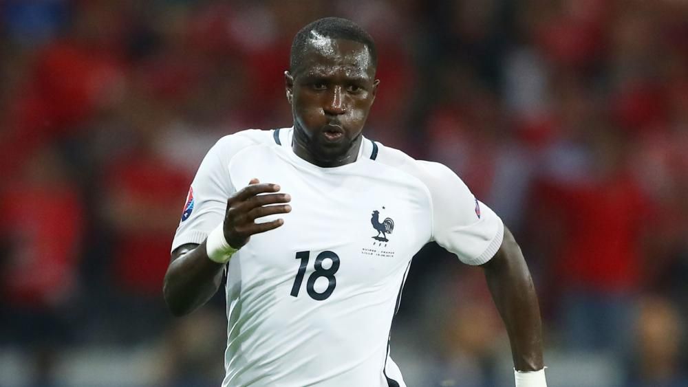 Tottenham swoop for Sissoko on five-year deal | FourFourTwo