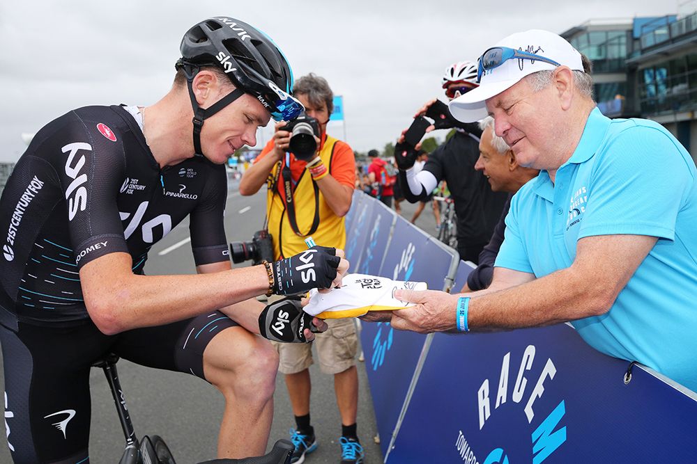 Chris Froome (Team Sky) meets his fans