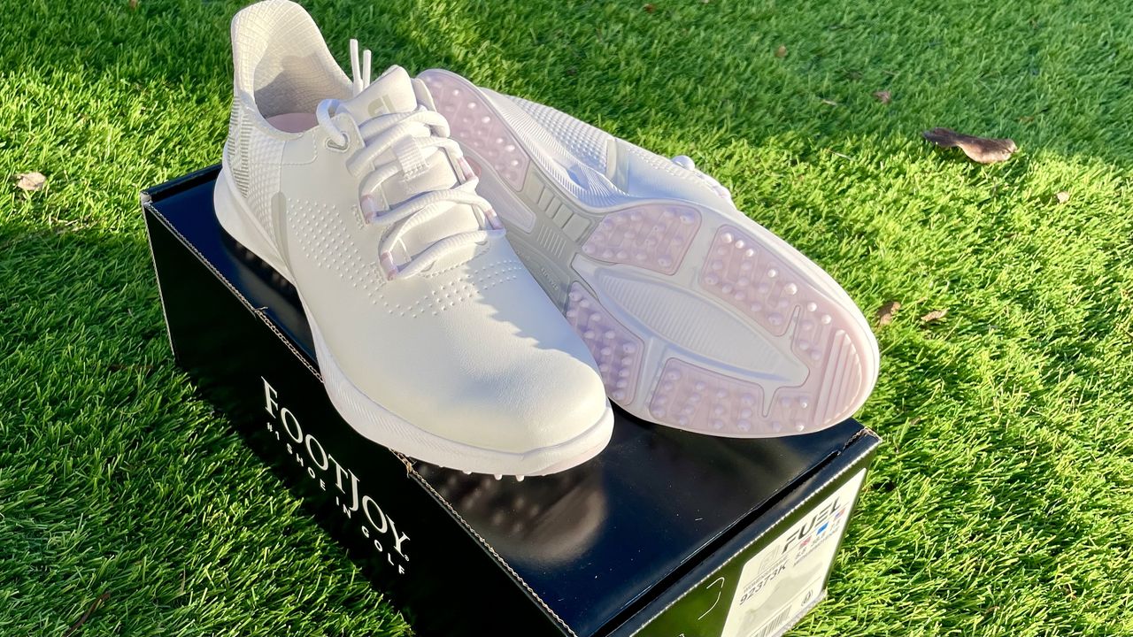 FootJoy Fuel Women&#039;s Golf Shoe Review