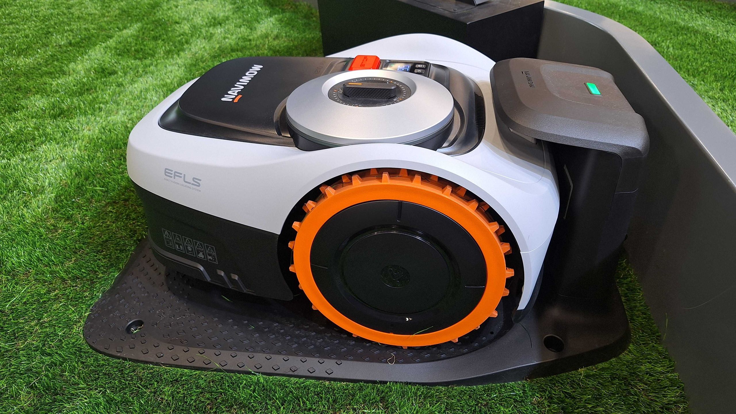 'Today, the real standard is no longer simply 'wire-free' but 'senseless intelligence' – whether the robot can be like an invisible gardener' – Segway Navimow CEO on the changing focus of robot mowers" target="_self"…