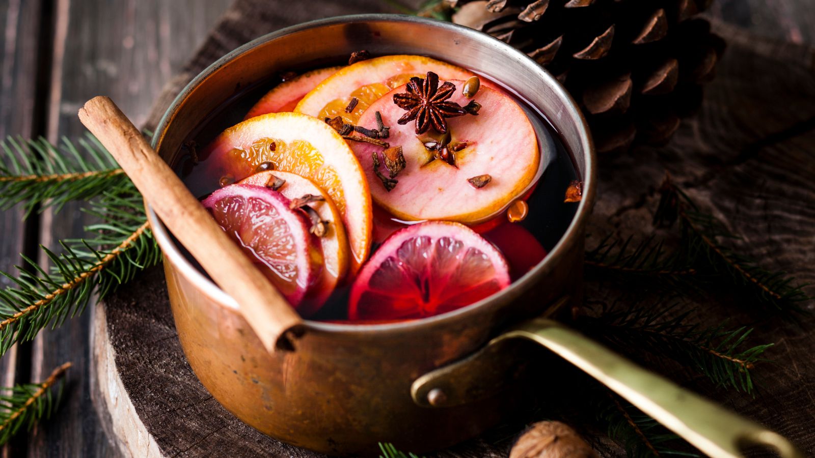 Best Fall Simmer Pot Recipes to Make Your Home Smell Amazing! - White and  Woodgrain