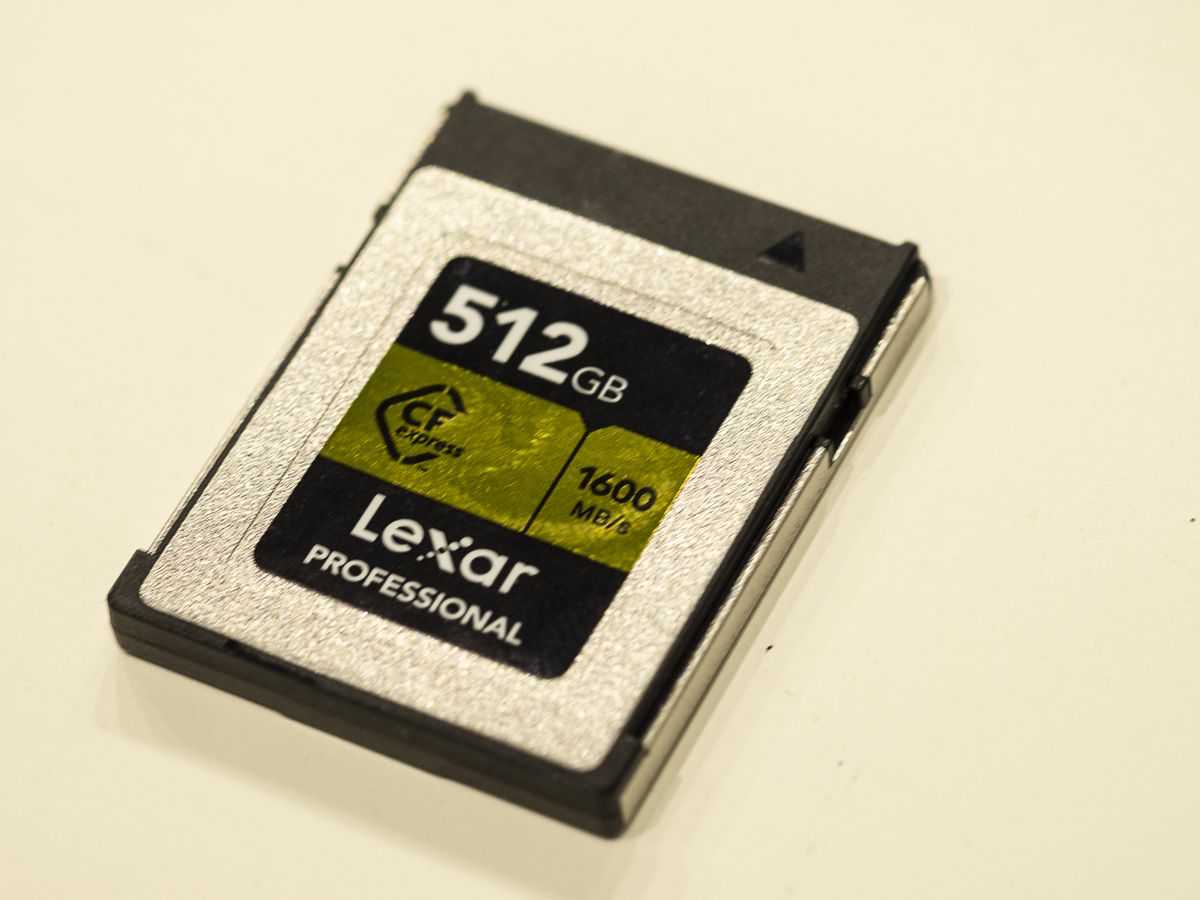 Lexar shows massive one terabyte SD and microSD memory cards Digital