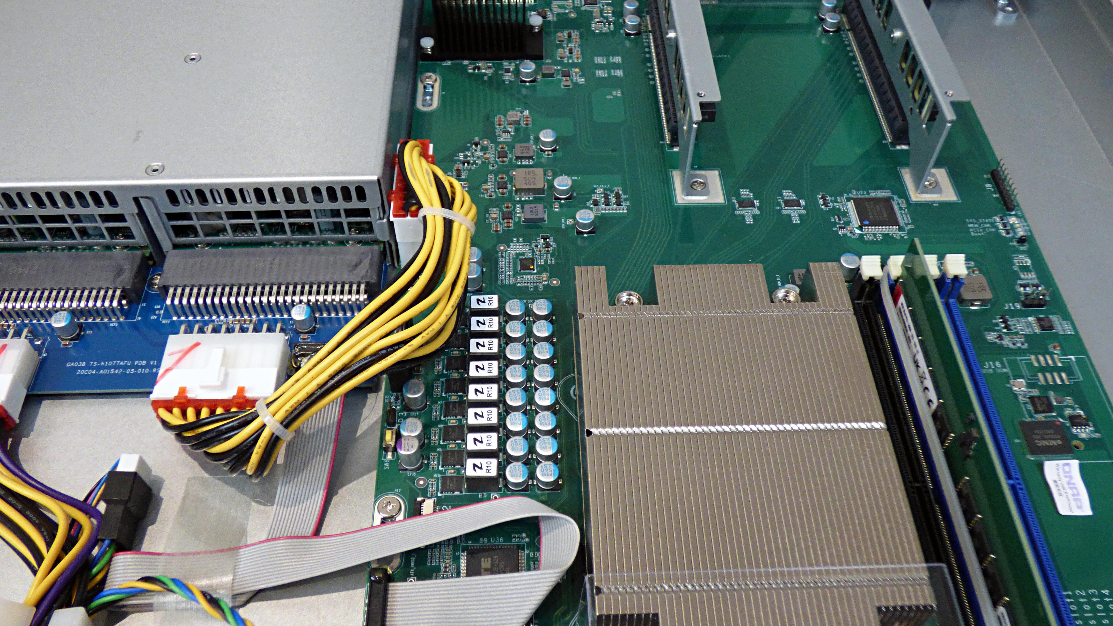 Inside the Qnap TS-h1077AFU