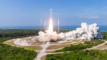 In photos: Atlas V launches AEHF-6 military satellite for US Space ...