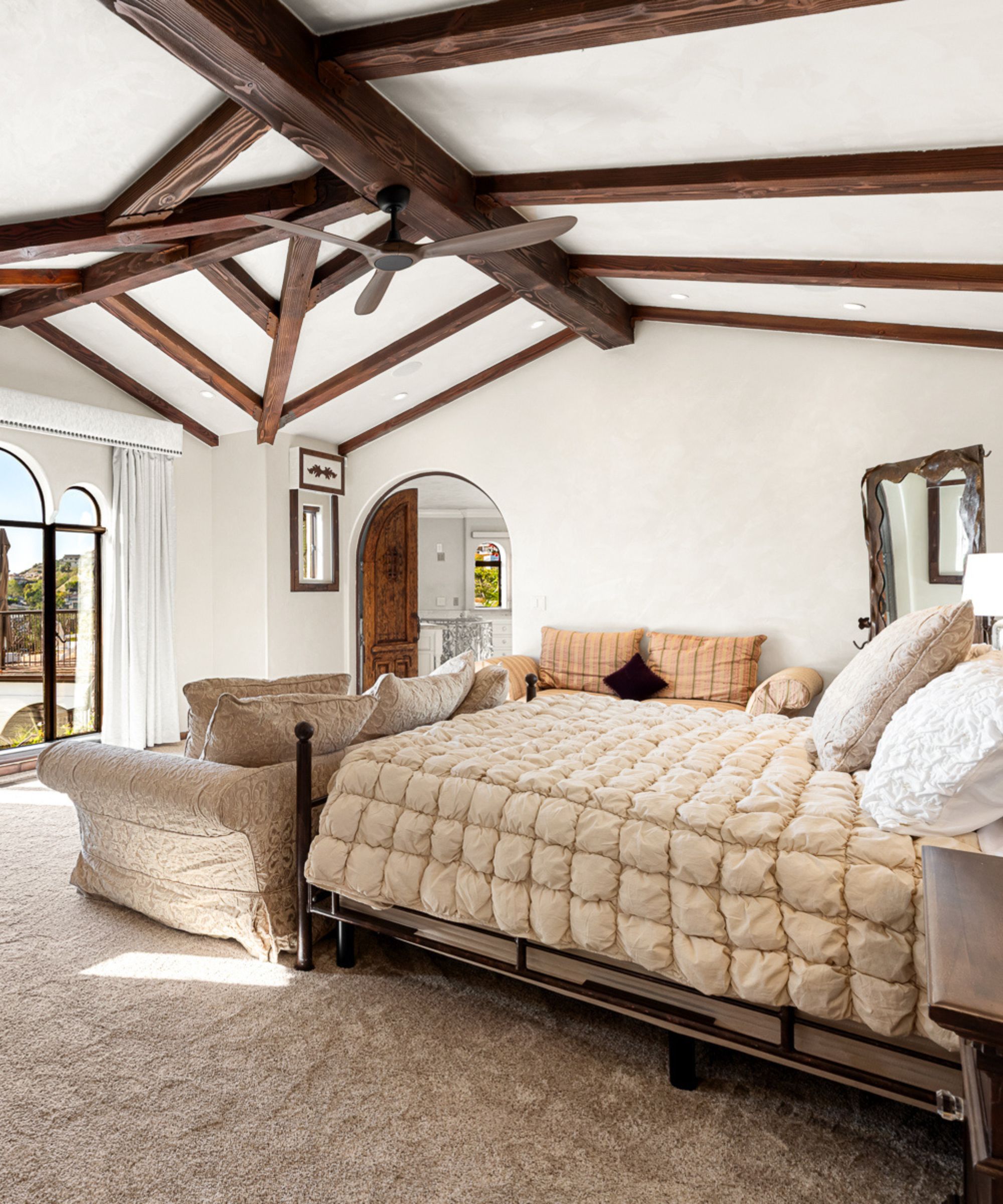 Mario Lopez's bedroom
