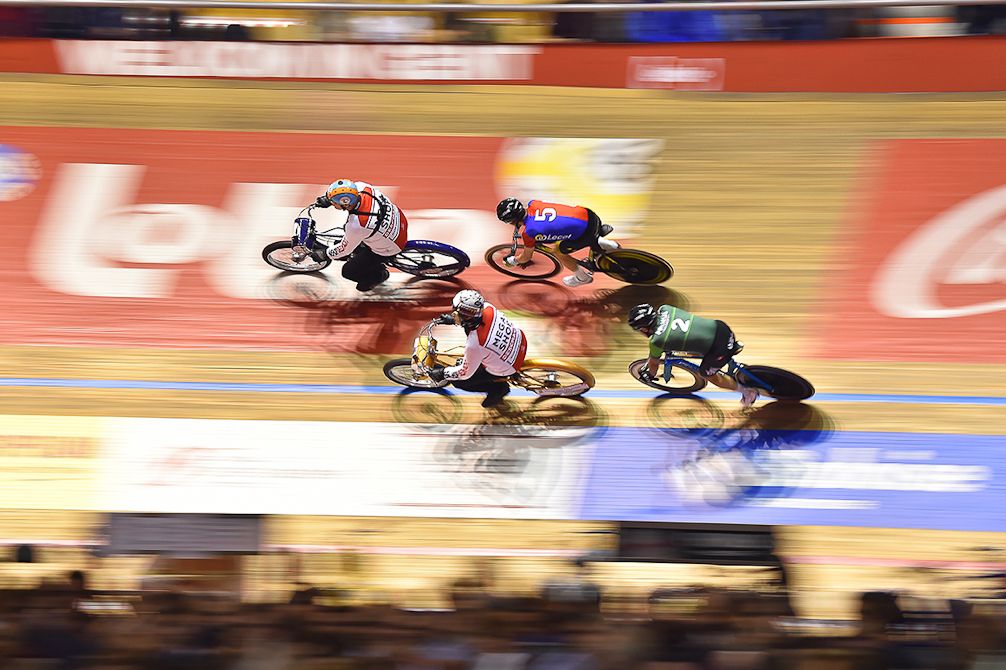 Elia Viviani and Cameron Meyer in the derny race