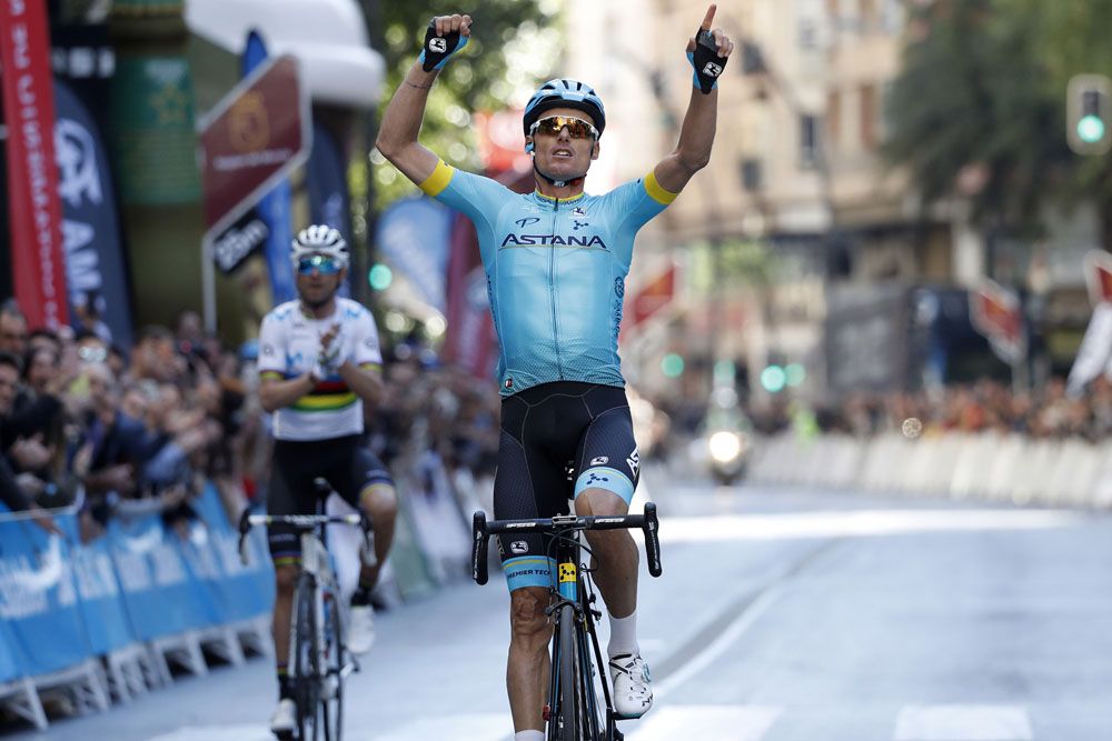 Luis Leon Sanchez (Astana) wins the final stage in Murcia ahead of Valverde