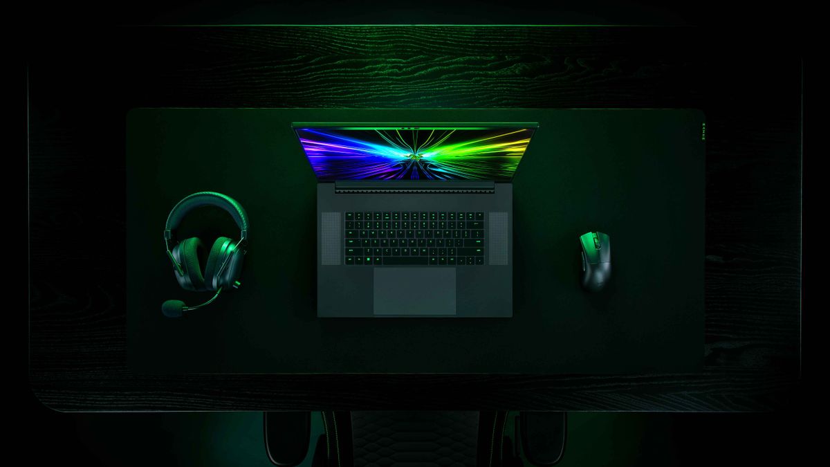 Image of the Razer Blade 18 (2024).