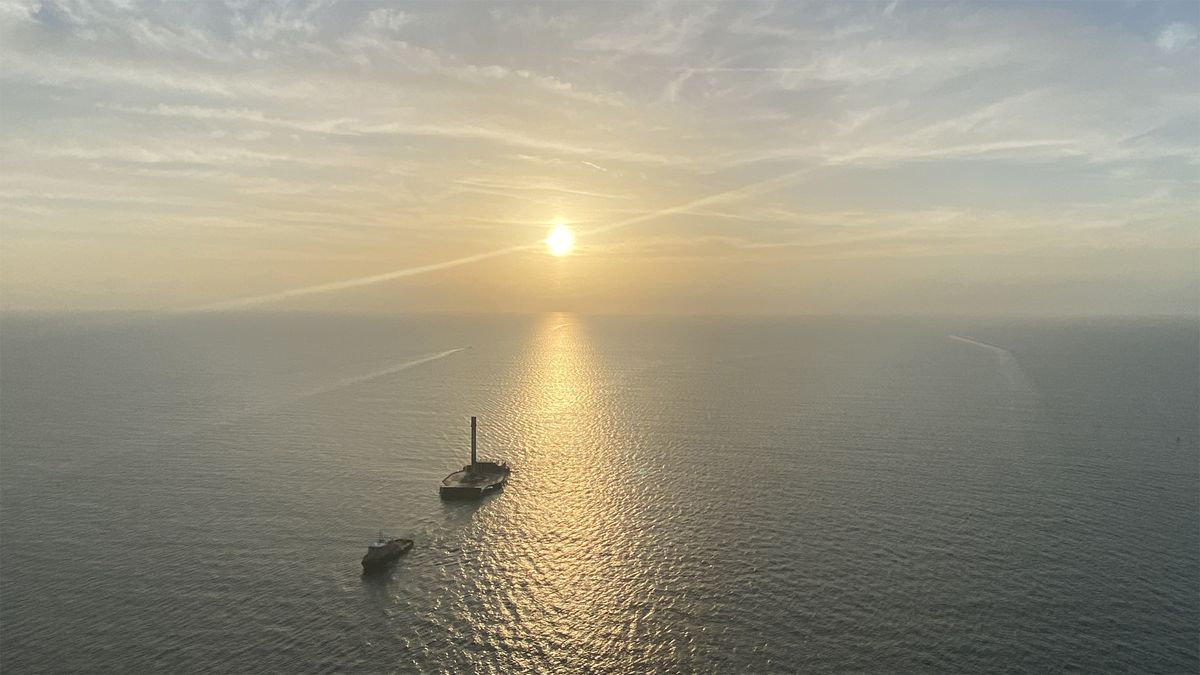 SpaceX's drone ship "A Shortfall of Gravitas" returns to port on Aug. 31, 2021, after its first successful Falcon 9 rocket landing.
