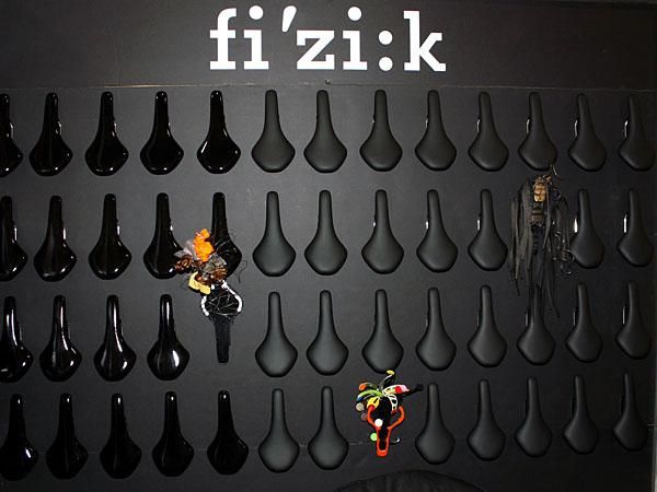 fi'zi:k's saddle display at NAHBS was very...black.