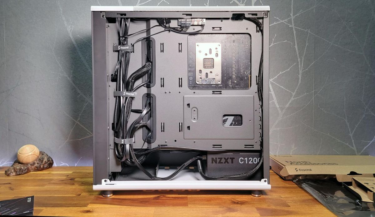 A PC build after cable management