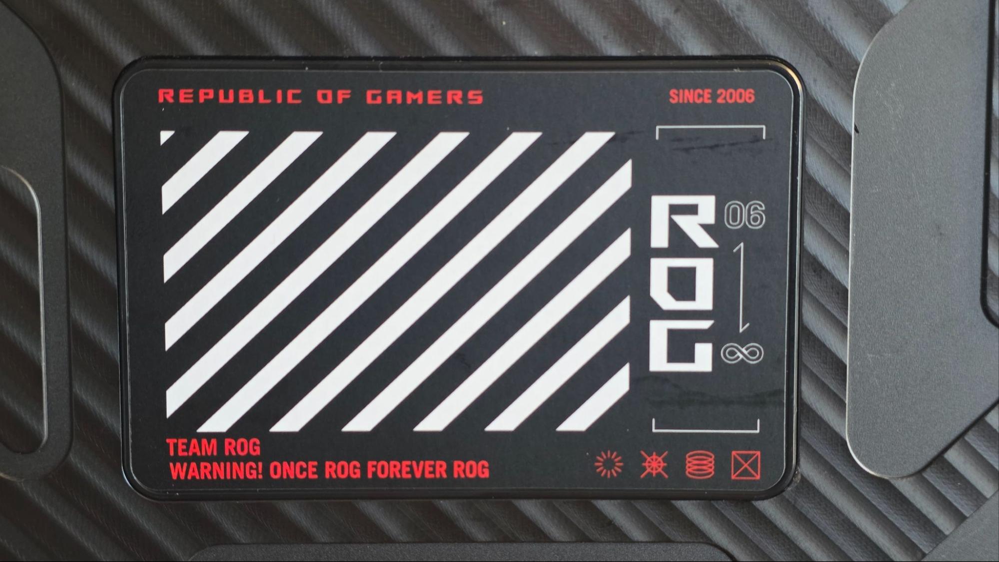 Asus ROG Azoth Extreme Edition 20