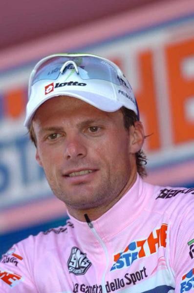 Di Luca after the stage end in Bosa.